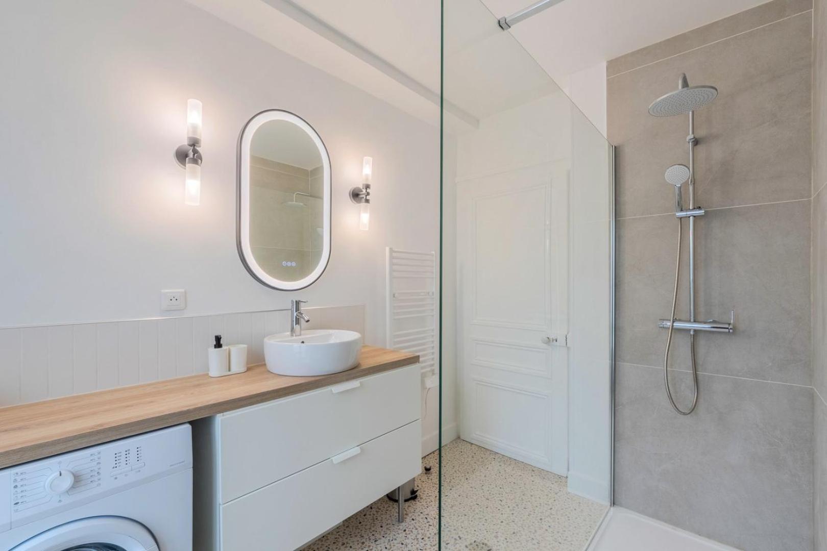 3 Bedroom Apartment On The Grand Place Лил Екстериор снимка